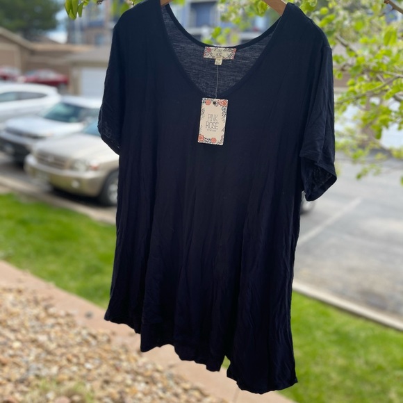 Top - Picture 2 of 2